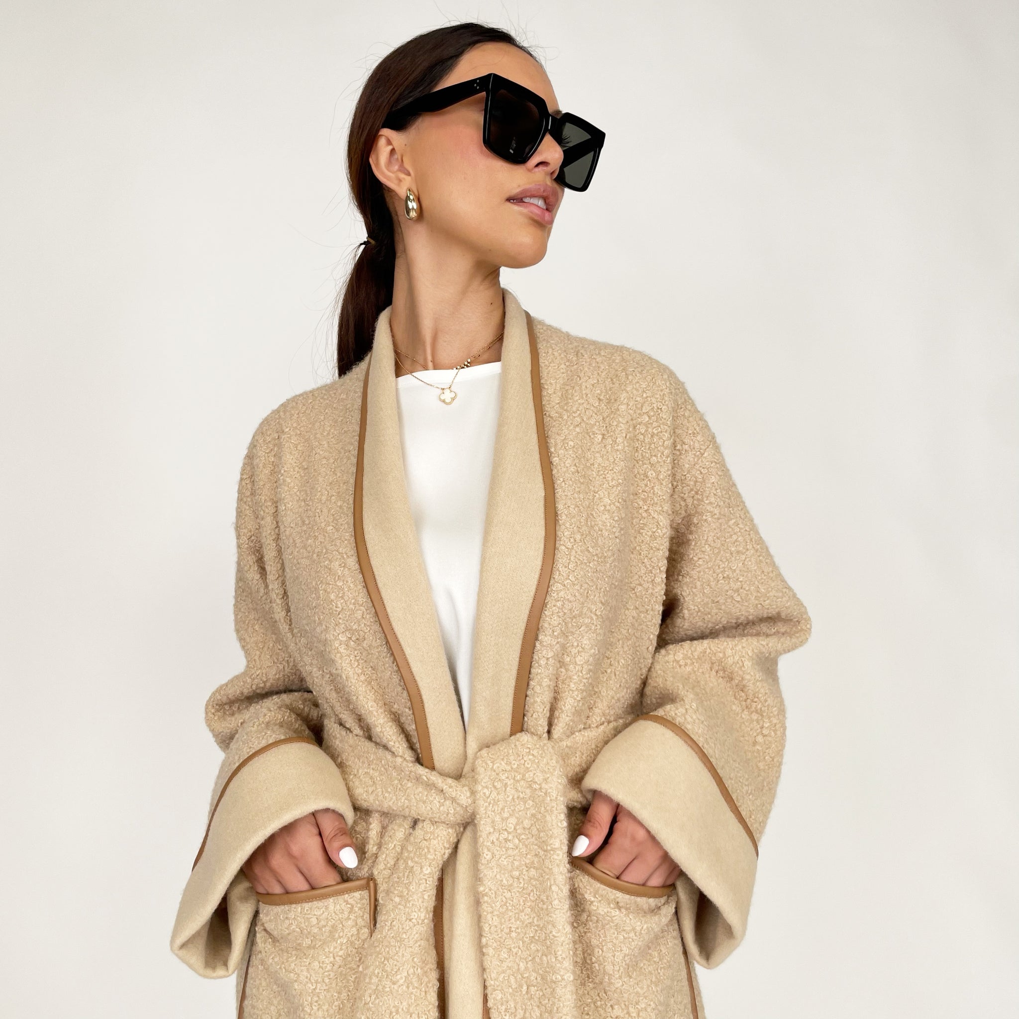 AW24 BEIGE REVERSE COLLAR BLANKET ABAYA OVERCOAT