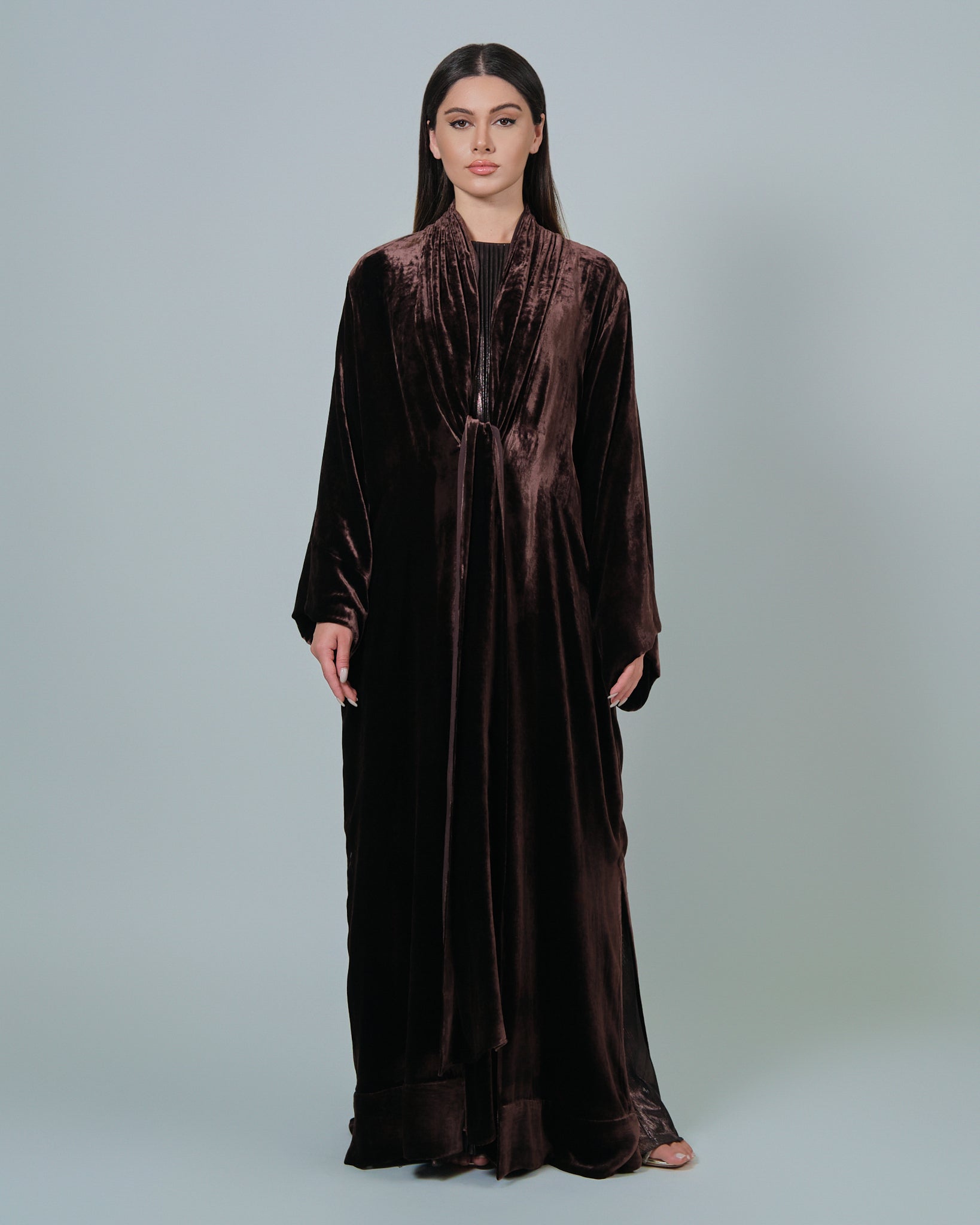 RAM25 SIGNATURE BROWN VELVET KNOT ABAYA