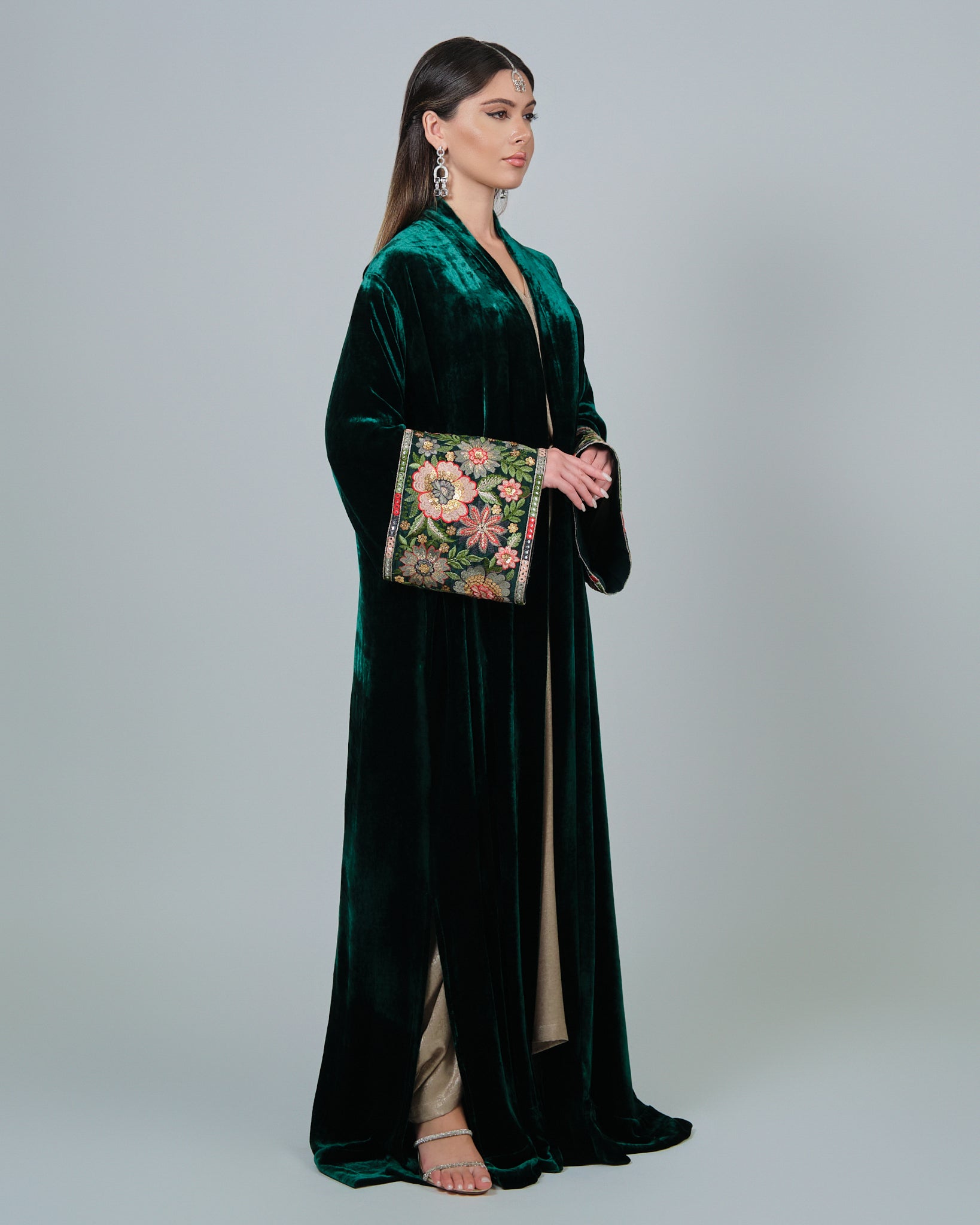 RAM25 EMERALD GREEN VELVET ABAYA